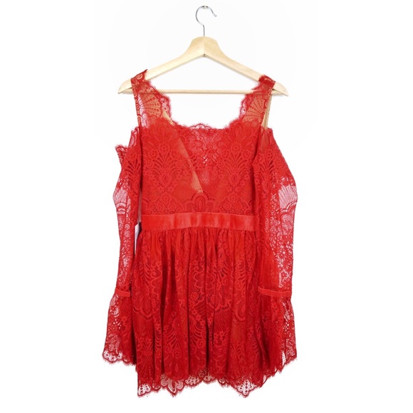 NWT Majorelle Courtney Lace Cold Shoulder Dress - Picture 5 of 8